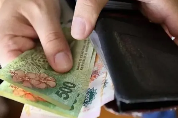 Los salarios subieron 10,3% durante marzo, pero volvieron a perder frente a la inflación