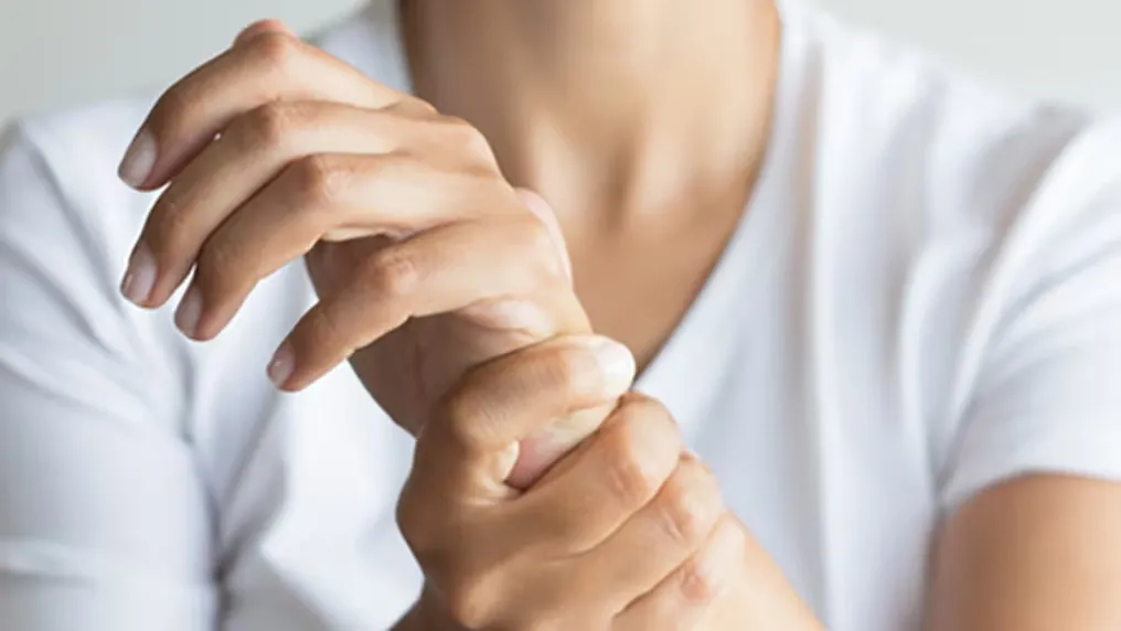 Síndrome del ratón: ¿de qué se trata y por qué un dolor en la mano debe alertarnos?