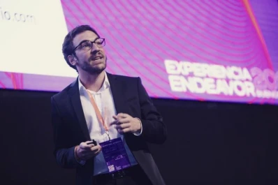 Santiago Bulat: “Quedarse cómodos sólo con la Ley Bases sería   un error”