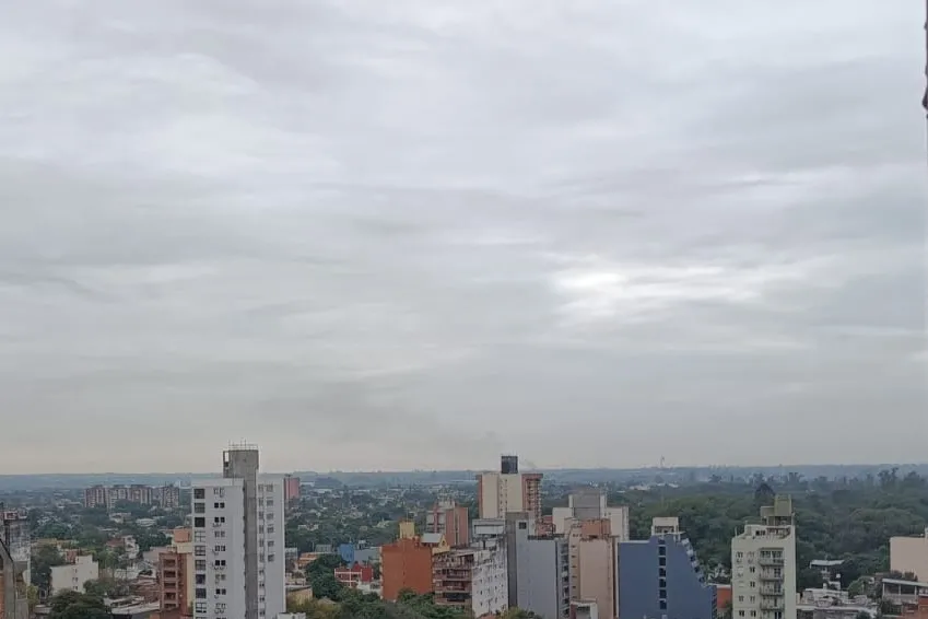 El tiempo en Tucumán: las nubes y el frío marcarán este domingo