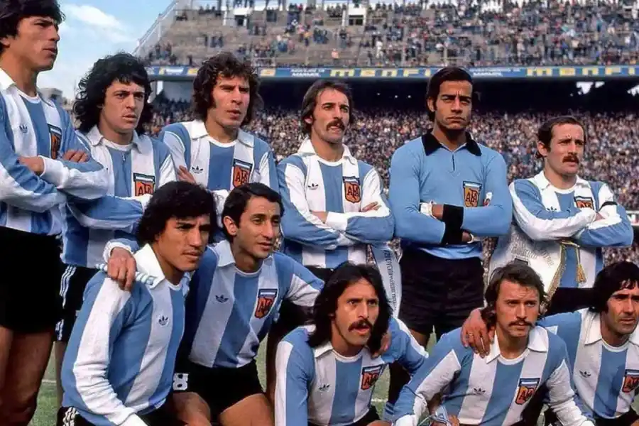 ¿Racismo en la selección argentina?: las historias de negros y morochos vestidos de celeste y blanco