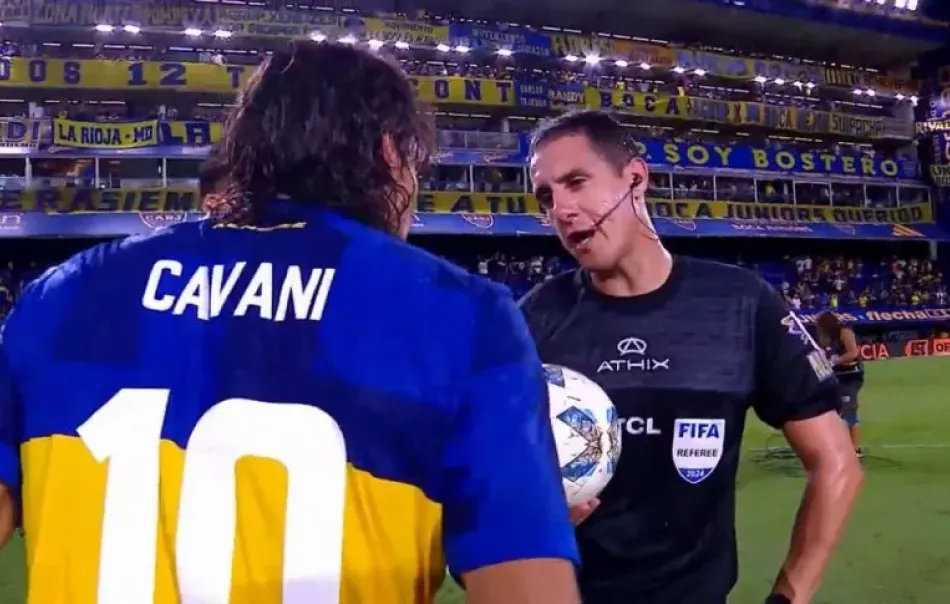 El día en que el árbitro de Atlético Tucumán-Boca le pidió la camiseta a Cavani
