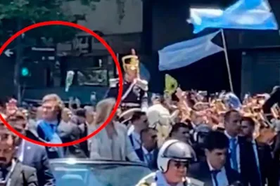 El hombre que le arrojó un botellazo a Javier Milei fue condenado a tres años y medio de cárcel