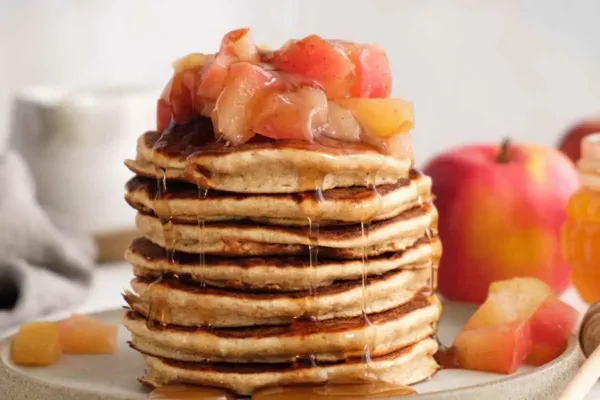 Panqueques de avena y manzana: cómo prepararlos en tres pasos y con ingredientes de casa