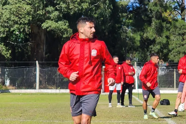 Diego Flores recupera soldados pensando en el duelo de San Martín por Copa Argentina