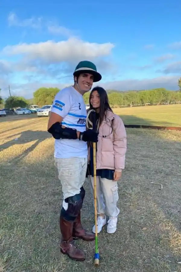 A TODOS LADOS. Belén no tiene problemas en acompañar a Ignacio en sus partidos de polo.