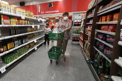 VIDEO Los productos importados demorarán en llegar a las góndolas tucumanas