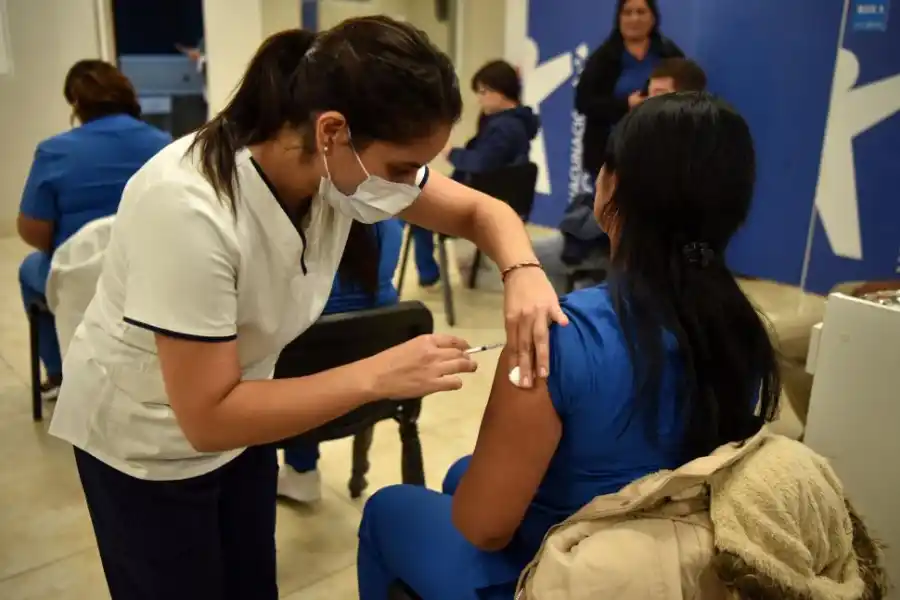 Bajan los casos de dengue pero aparece la gripe A