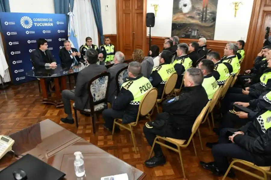 Investigan si el policía acusado de homicidio contaba con antecedentes