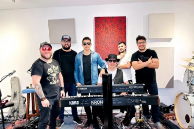 Un paseo por el rock pop de Toto con los tucumanos de África