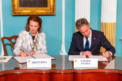 La canciller Mondino firmó un acuerdo de alianza estratégica con Estados Unidos