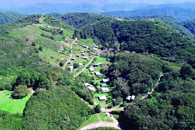 Patrimonio universitario: ya tiene 56 casas el barrio privado erigido en conflicto con la UNT