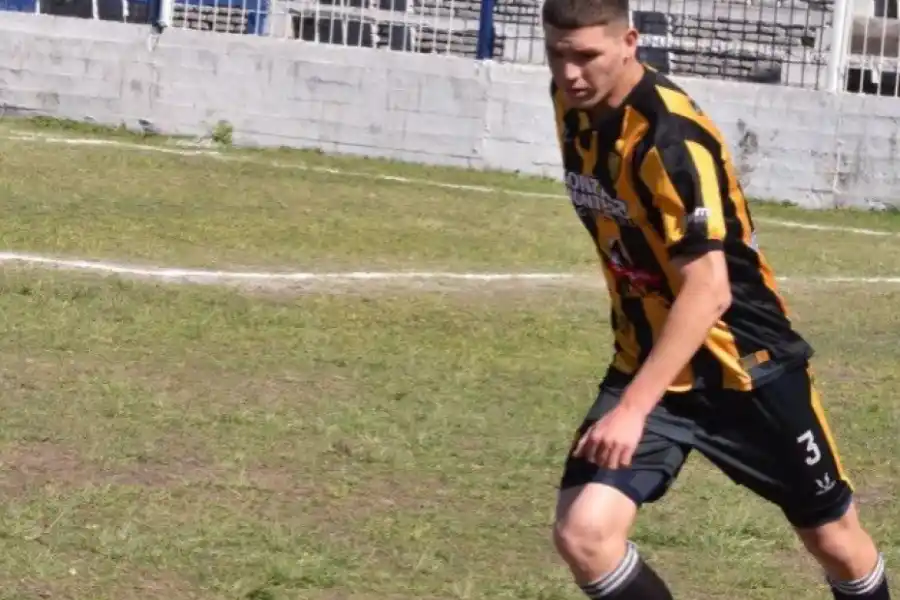 LIGA TUCUMANA. Bedmar pasó por Lastenia en Reserva y Primera de la Liga Tucumana.