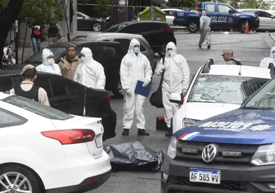 EN ROSARIO. Sergio Villarreal fue abatido por un custodio.