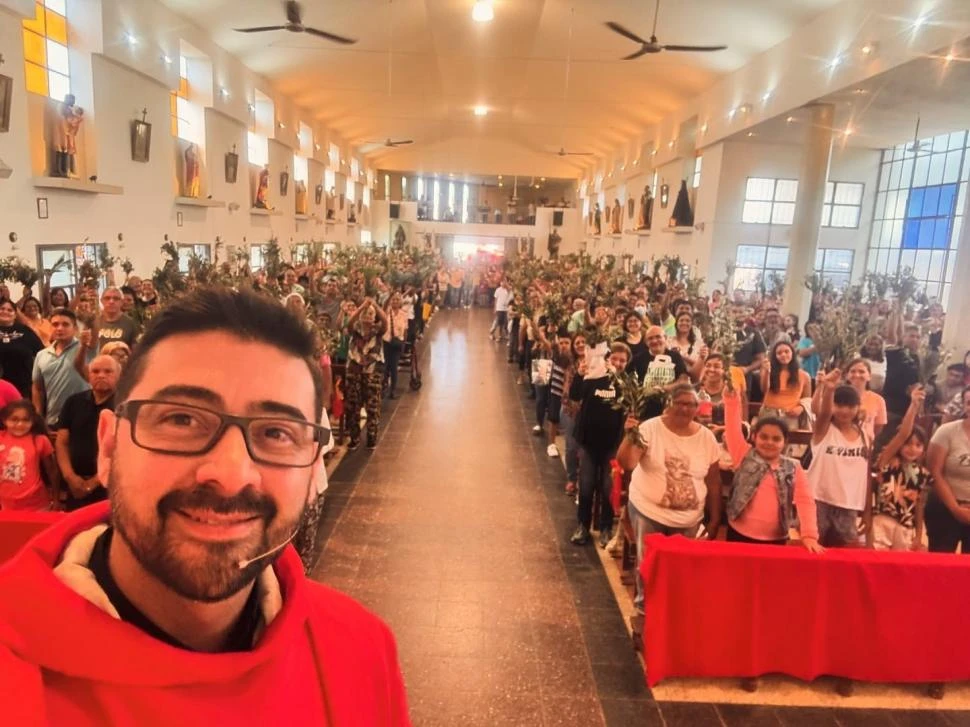 PRÉDICA. Luis Zazano comparte sus ideas en las redes sociales y creó el grupo Misioneros Digitales Católicos. fotos instagram luis zazano