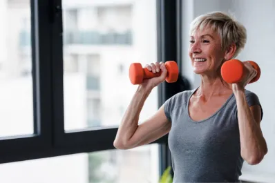 Osteoporosis: cuál es la actividad física ideal para fortalecer los huesos