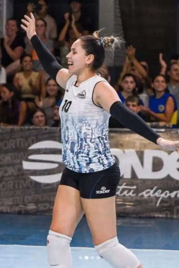 El vóley unió en matrimonio a una tucumana y a un cubano