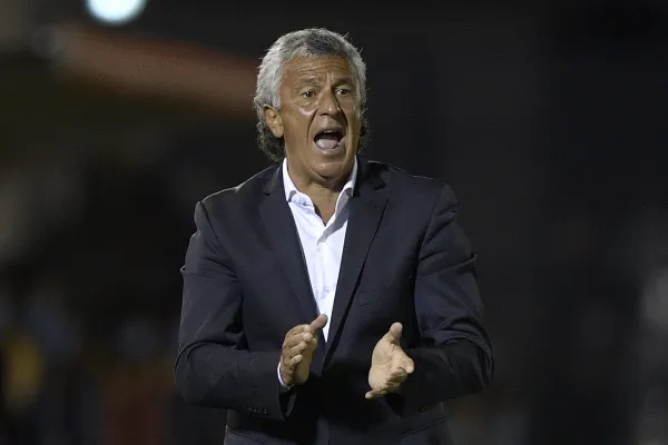 “Pipo” Gorosito salió a bancar a Demichelis después de la dura eliminación en Copa Argentina