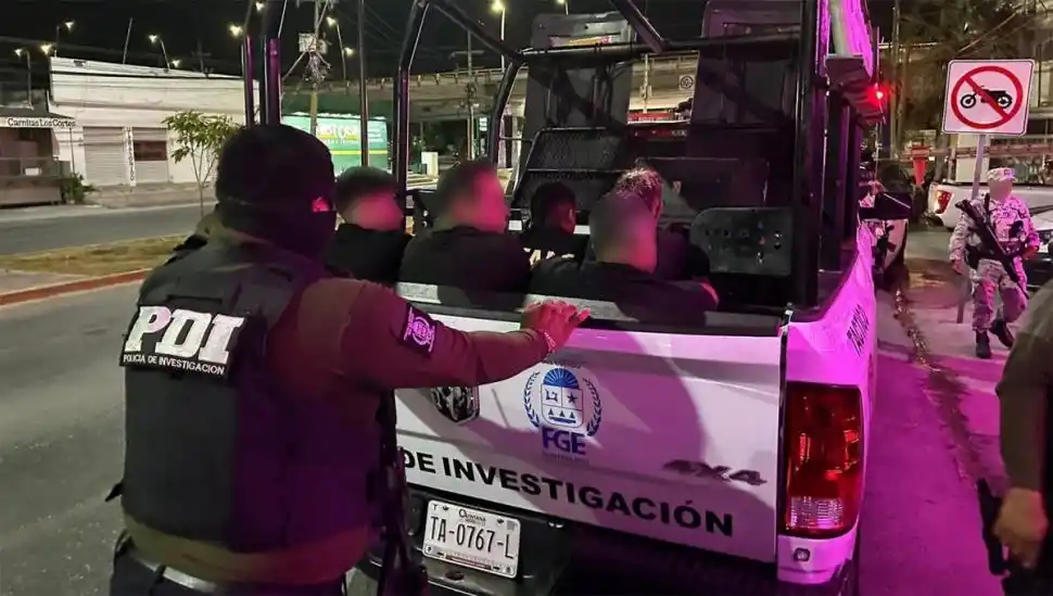 SOSPECHOSOS. La Fiscalía detuvo a tres hombres que trabajaban en el bar.