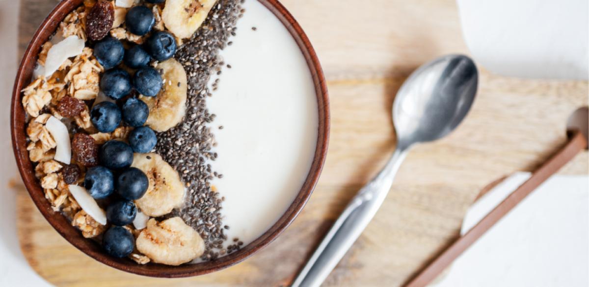 El yogurt, el mejor aliado de los desayunos saludables. 
