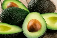 El inesperado beneficio del carozo de la palta: cómo prepararlo y para qué sirve