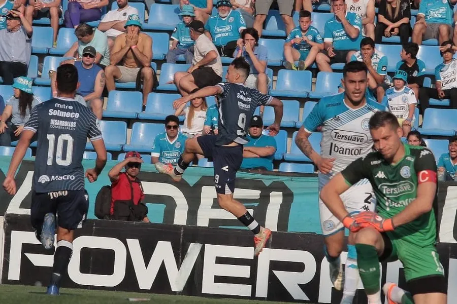 EN MENDOZA. Klusener defendió la camiseta de Independiente Rivadavia y le marcó a Belgrano de Córdoba. 