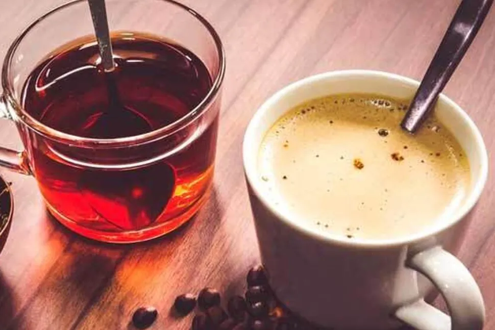  ¿Café o té?: cómo saber qué elegir y qué es mejor según el momento del día