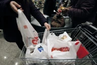 Concejales y fabricantes de bolsas plásticas se reunirán para buscar un consenso