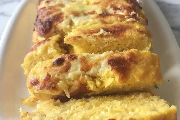Budín de choclo y queso: rico, barato y simple para hacer