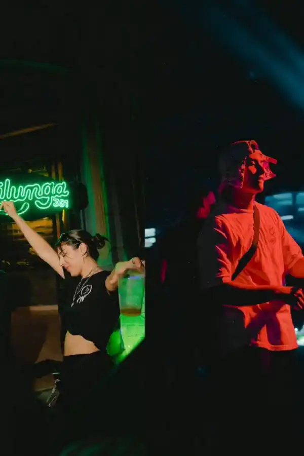 FUROR. Con el histórico Lancaster fuera de acción, la fiesta Bailunga se convirtió en una de las opciones preferidas por los taficeños. /Foto: Enzo Portillo, Bar Rompecabezas.