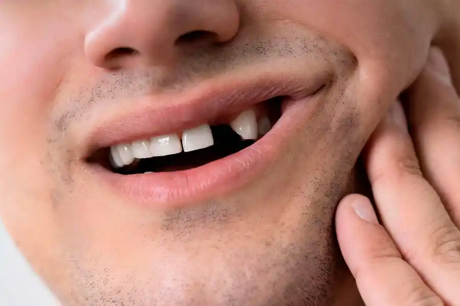 ¿Qué significa soñar que se te caen los dientes?