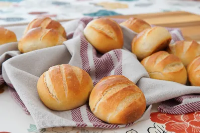 Pancitos sin horno: la receta exprés ideal para acompañar el mate