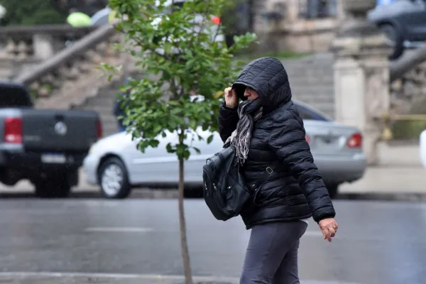 Lunes gris y fresco en Tucumán: anuncian lluvias aisladas y una máxima de 14°C