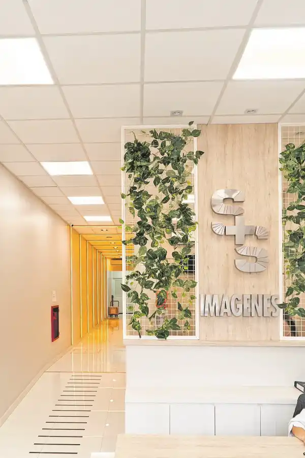 Centro de Diagnóstico por Imágenes. Lavalle 353, San Miguel de Tucumán.