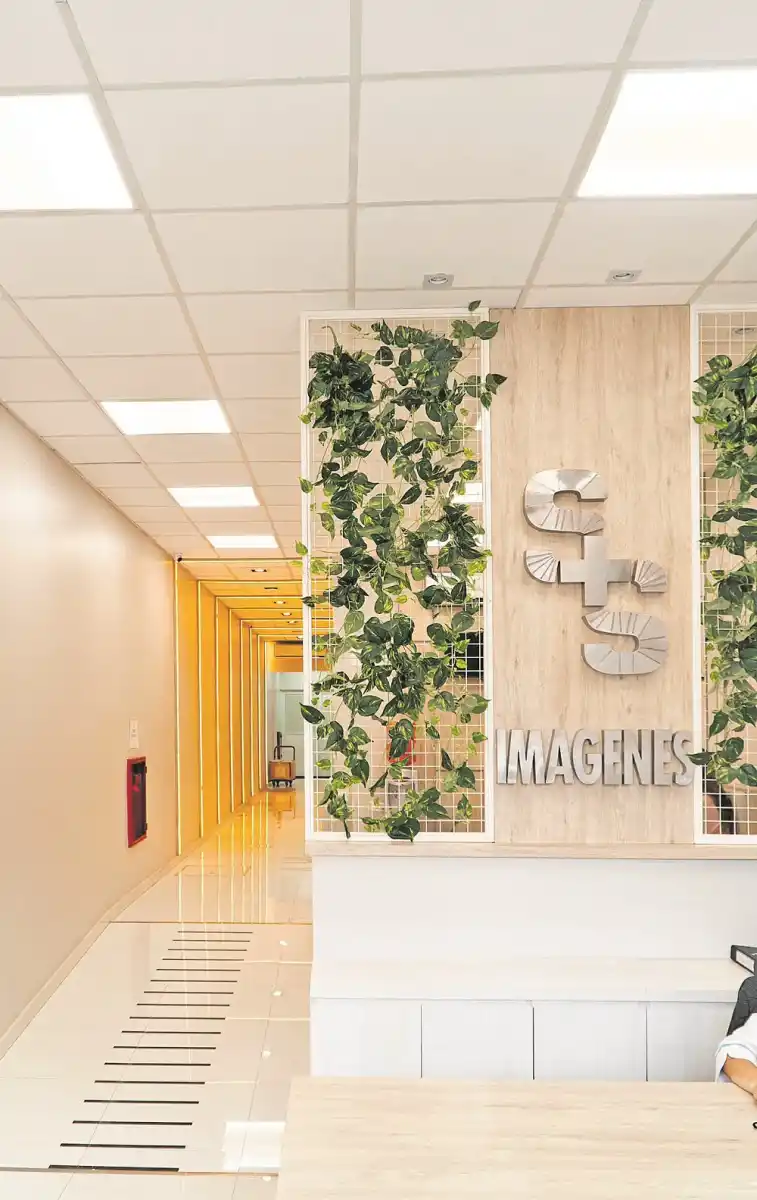 Centro de Diagnóstico por Imágenes. Lavalle 353, San Miguel de Tucumán.