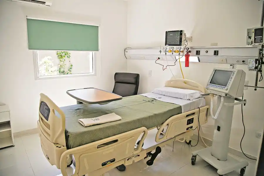 Terapia Intensiva Humanizada del Sanatorio del Sur. Las Heras 575, San Miguel de Tucumán.