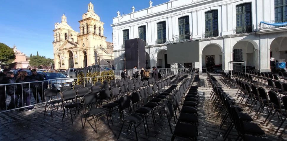 AGENDA. El acto por los 214 años de la Revolución de Mayo se hará desde las 15 en la plaza San Martín, frente al Cabildo de la ciudad de Córdoba.