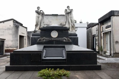 Una solución patrimonial para tres cementerios colapsados