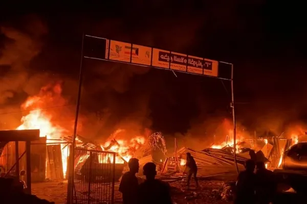 Israel lanzó un ataque aéreo contra un campamento en Rafah