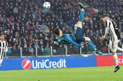 Con Messi en la lista: ¿Cuáles son los diez goles más vistos de la historia de la Champions League?