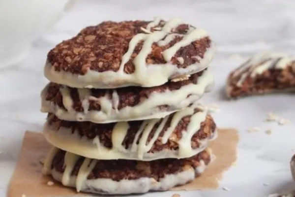 Cómo hacer bocaditos saludables de avena y chocolate sin usar horno