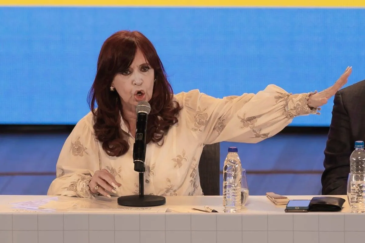 Cristina Kirchner cargó contra el Gobierno de Milei: Ideas que no funcionan y funcionarios que tampoco funcionan