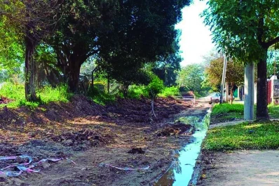 LA GACETA en WhatsApp: tras los arreglos, rotura en el barrio Sitravi