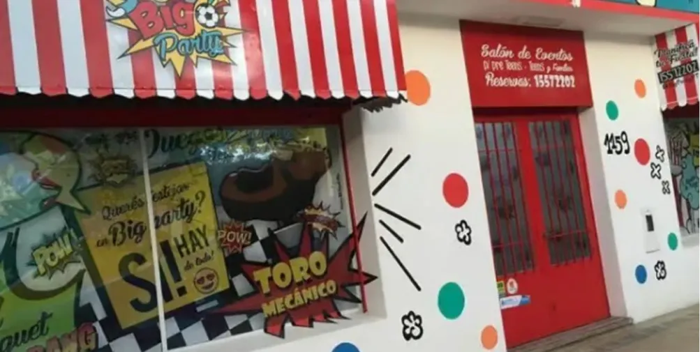 El salón fue clausurado provisoriamente, aunque contaba con la habilitación vigente de la municipalidad.