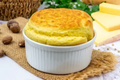 Soufflé de huevo frito: la receta fácil y económica que todos quieren probar