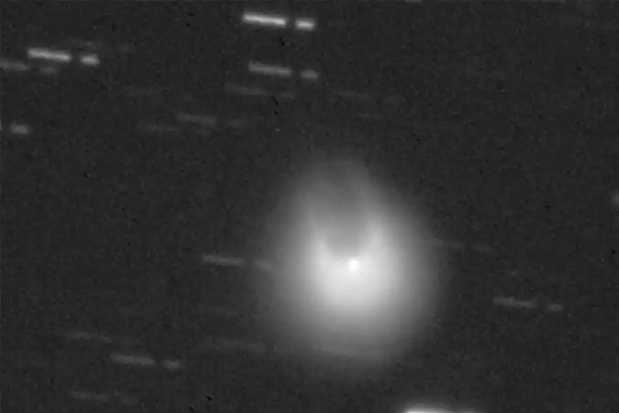 El cometa Diablo, un bólido que regresa cada siete décadas por la vecindad de la Tierra