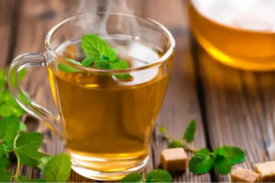 Con sólo inhalar el aroma del romero, puede mejorar la memoria y la concentración.