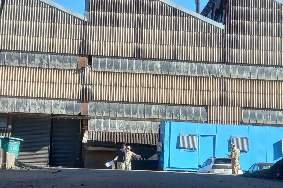 El Ejército, en el galpón de Tafí Viejo. LA GACETA / ANALÍA JARAMILLO