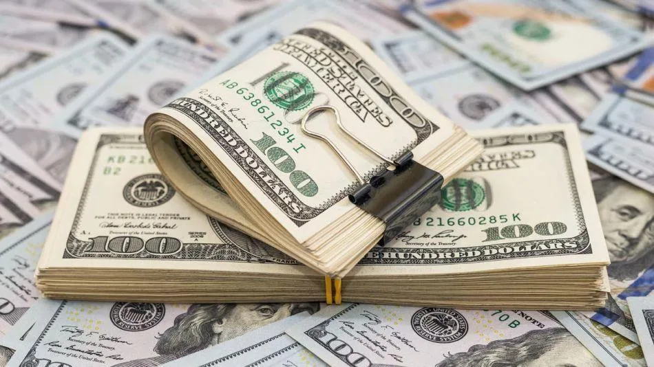 El dólar “blue” cortó la tendencia alcista: cedió 15 unidades y finalizó a $1.250