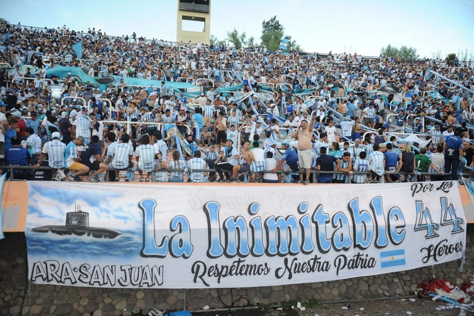 La trama secreta de la disputa por el poder de “La Inimitable”